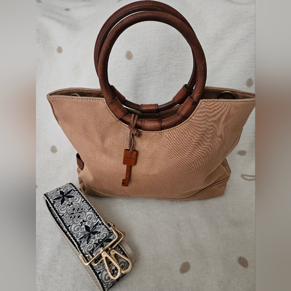 Fossil Tan Shoulder Bag with Brown Handles - Picture 3 of 16